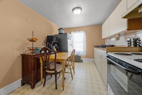320-322 Old Bedford Road Westport MA 02790