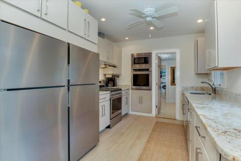 44 Commercial Street Provincetown MA 02657