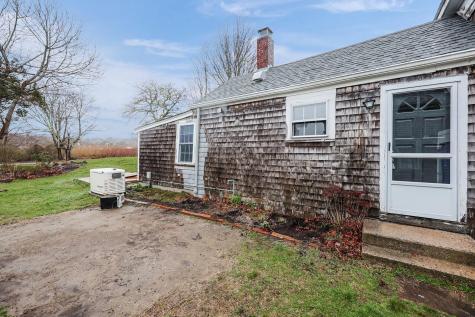 32 Church Street Sandwich MA 02563