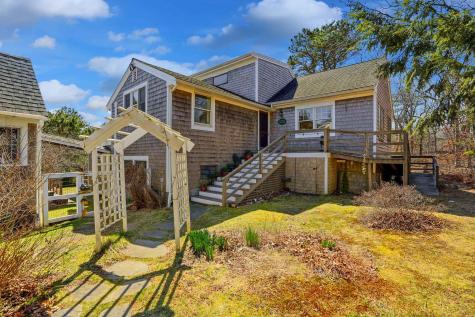 188 Vineyard Meadow Farms Road West Tisbury MA 02575