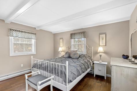 78 Upper County Road Dennis MA 02638