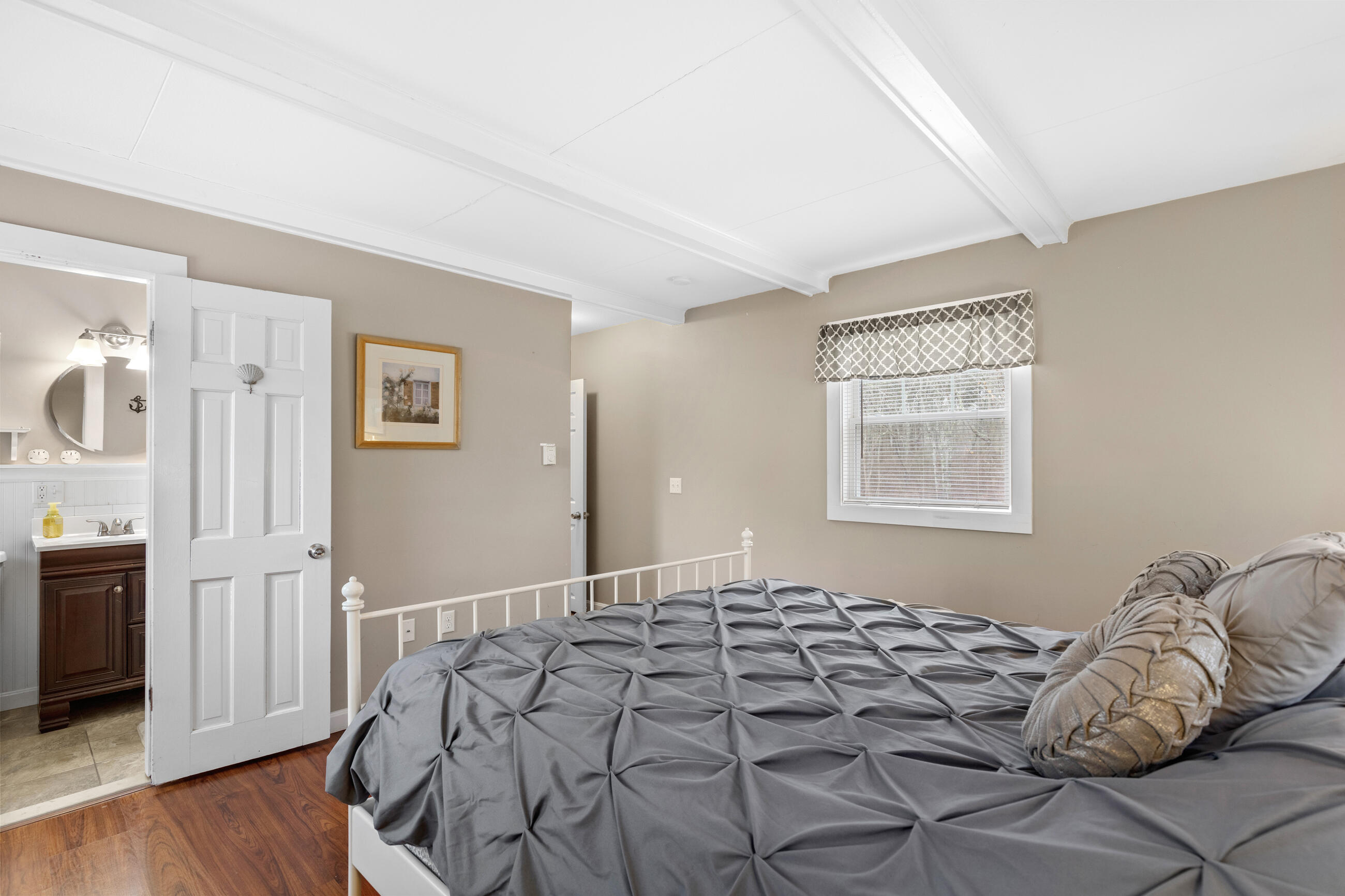 78 Upper County Road Dennis MA 02638