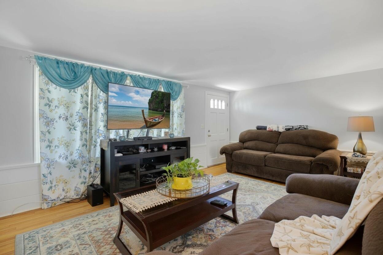 11 & 11a Gateway Street South Yarmouth MA 02664