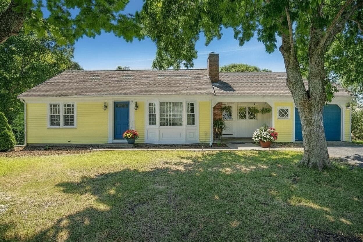 11 & 11a Gateway Street South Yarmouth MA 02664