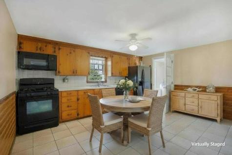 11 & 11a Gateway Street South Yarmouth MA 02664