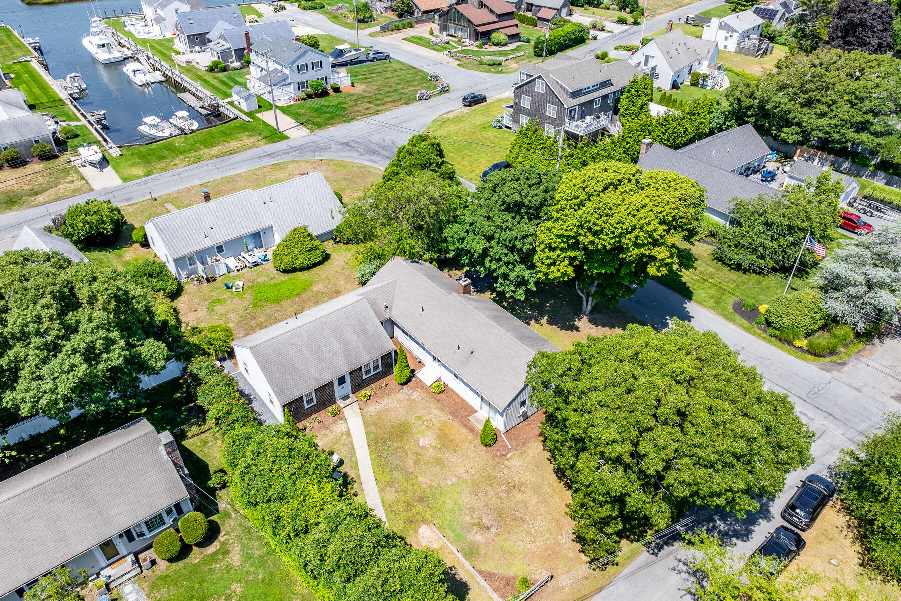 11 & 11a Gateway Street South Yarmouth MA 02664