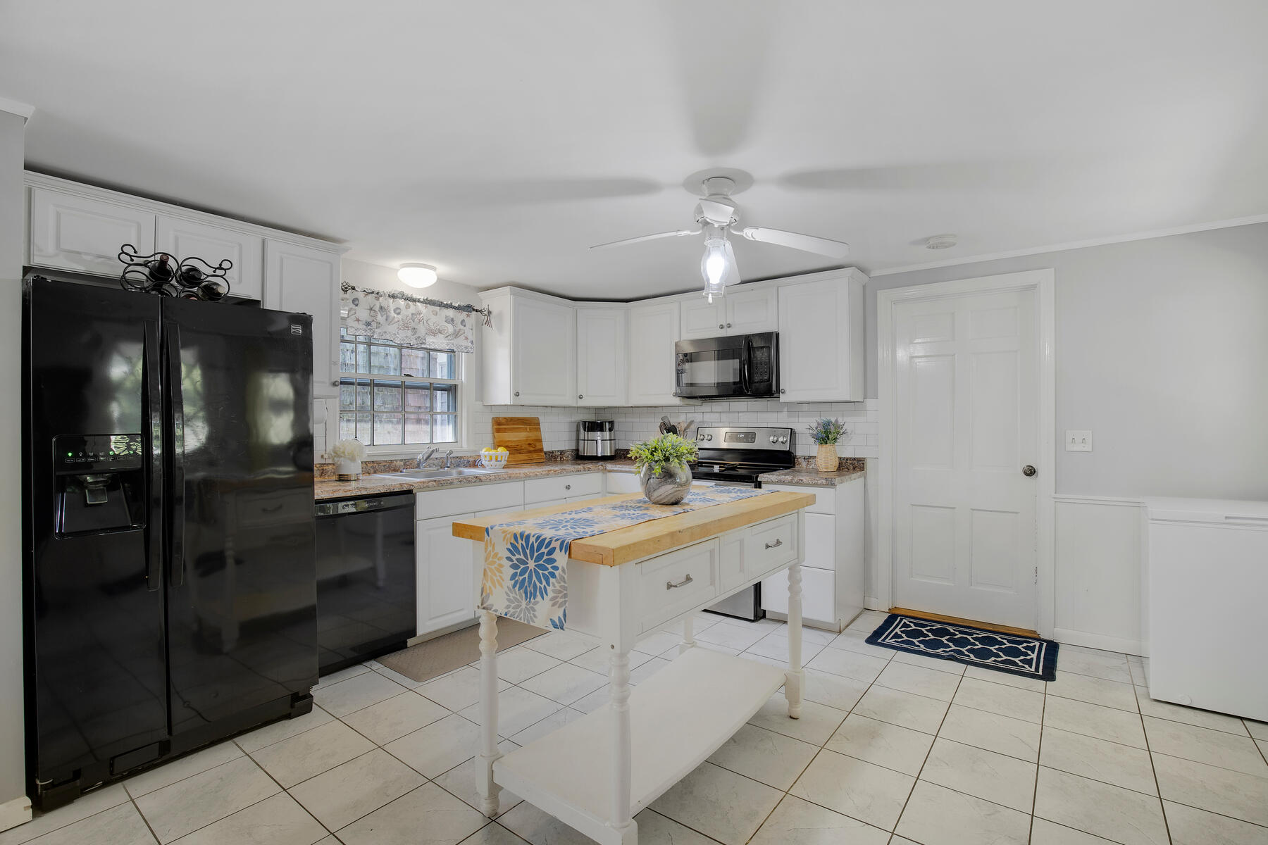 11 & 11a Gateway Street South Yarmouth MA 02664