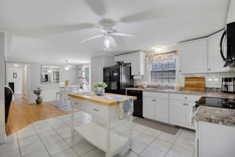 11 & 11a Gateway Street South Yarmouth MA 02664