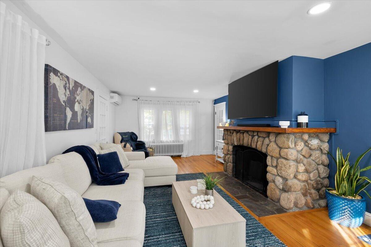 511 E Palmer Avenue Falmouth MA 02540