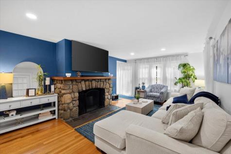 511 E Palmer Avenue Falmouth MA 02540