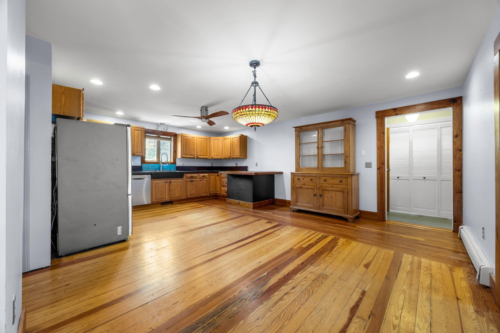 196 Bradford Street Provincetown MA 02657