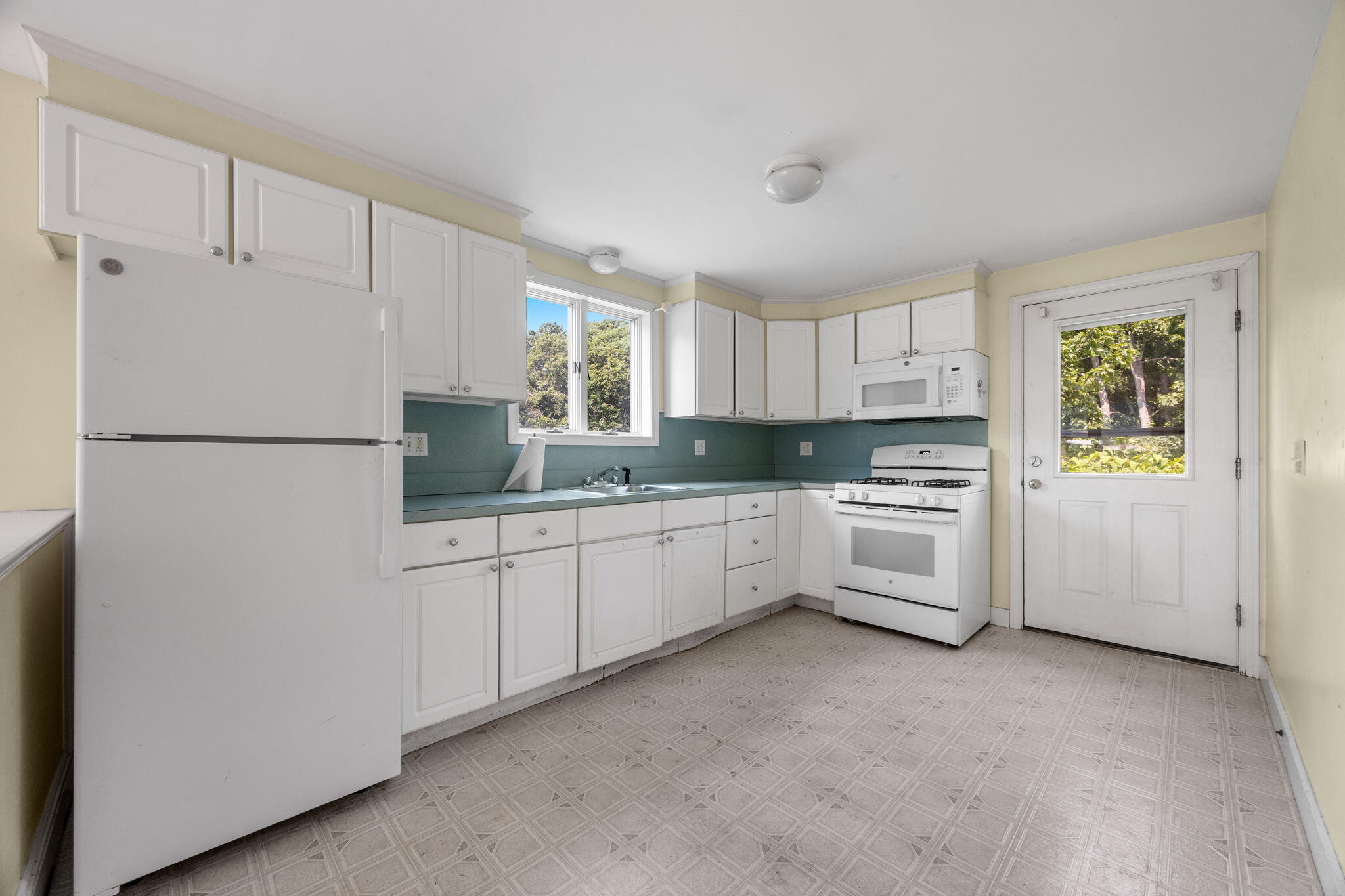 196 Bradford Street Provincetown MA 02657