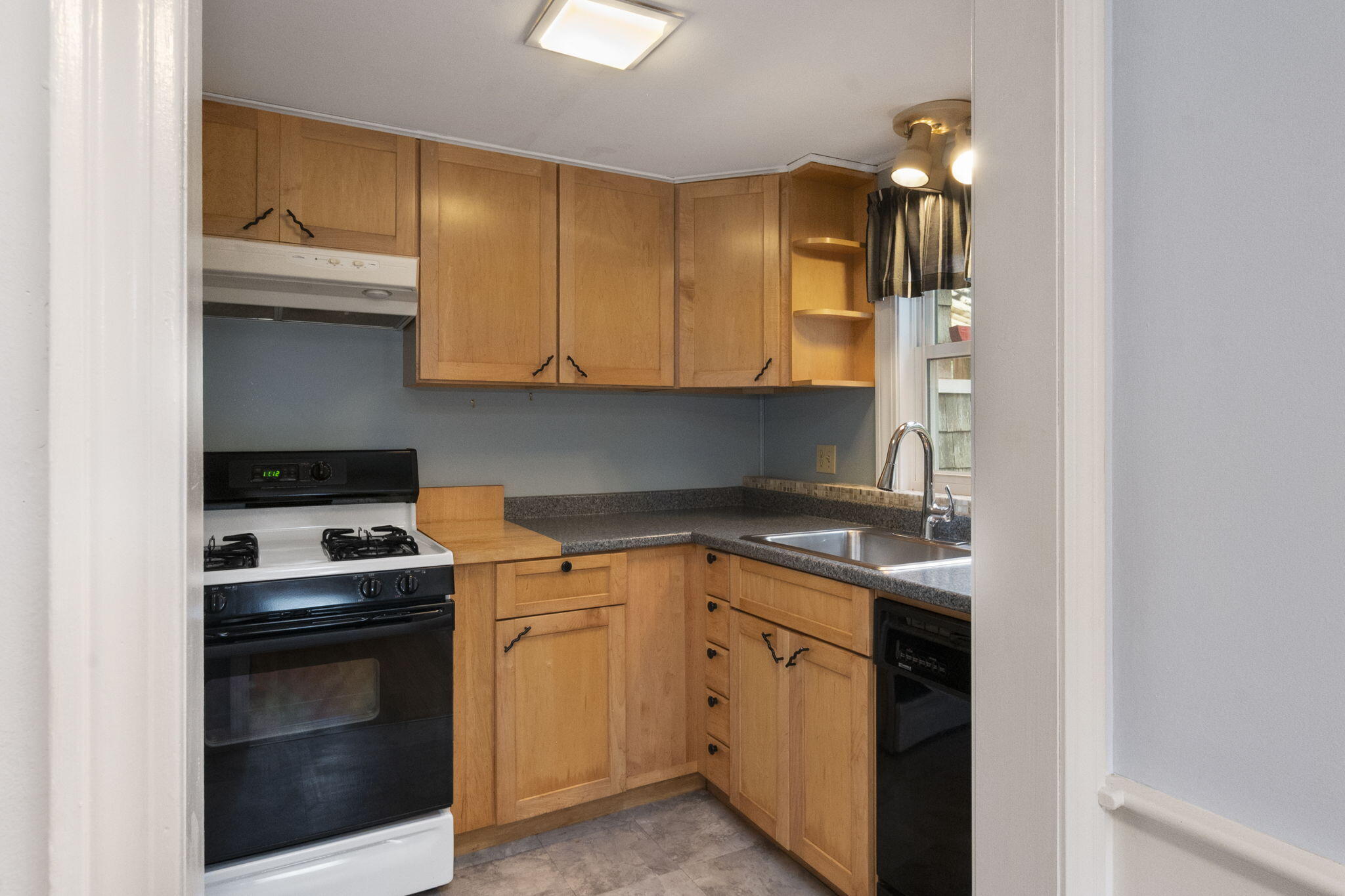 102 Sea Street Dennis MA 02639