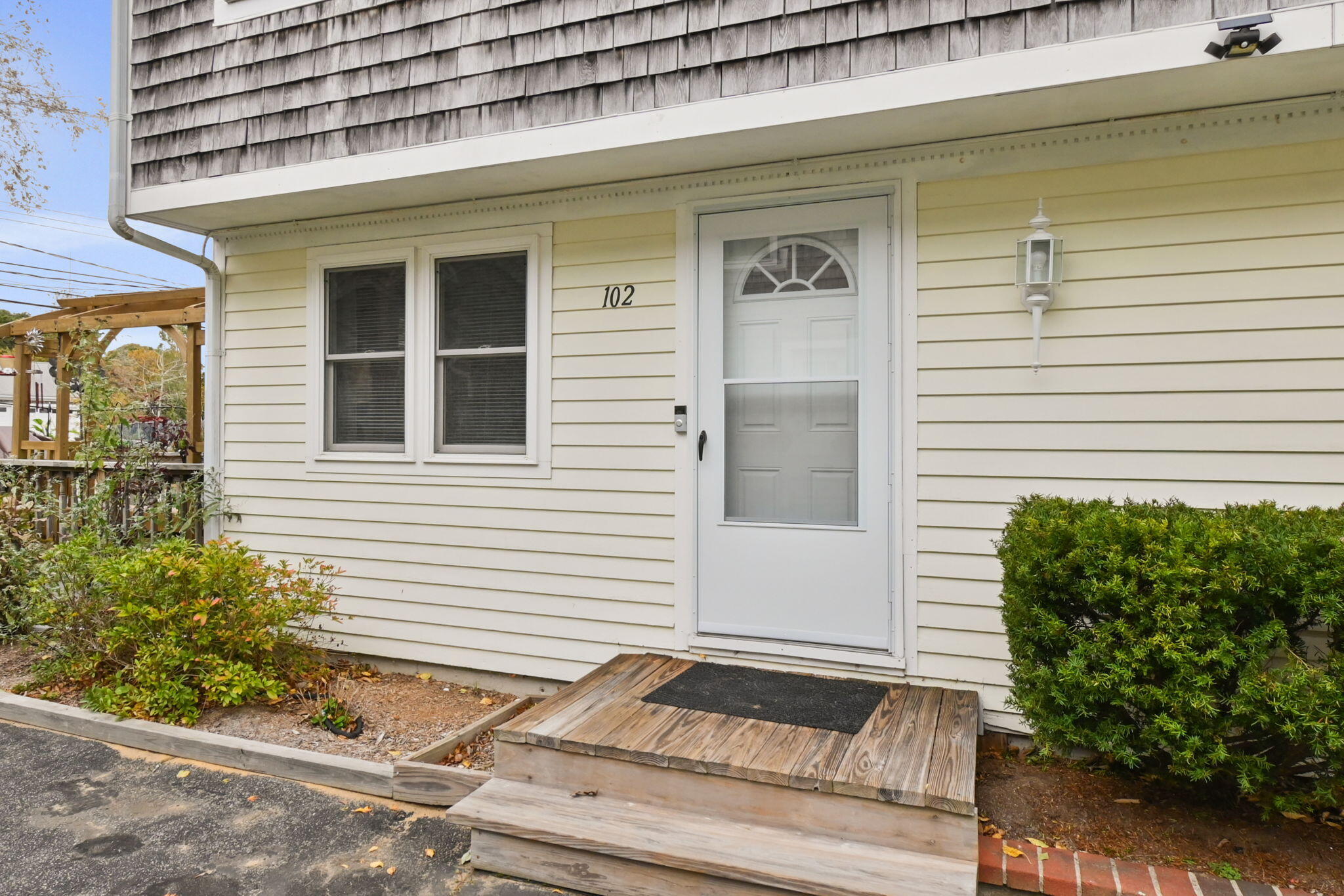 102 Sea Street Dennis MA 02639