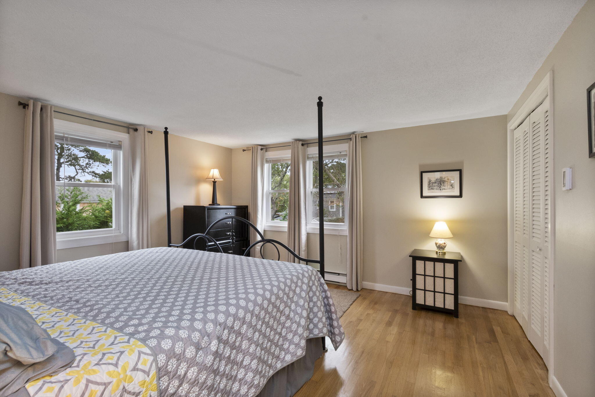 102 Sea Street Dennis MA 02639