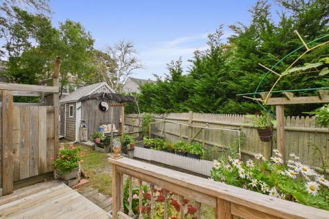 102 Sea Street Dennis MA 02639