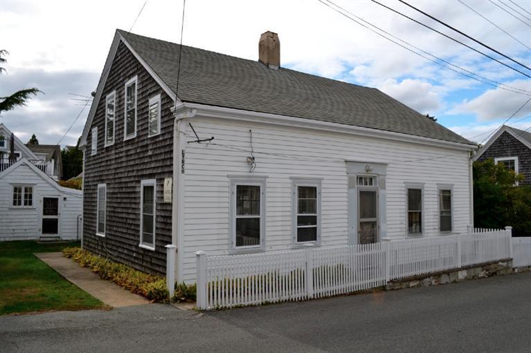 8 Central Street Provincetown MA 02657