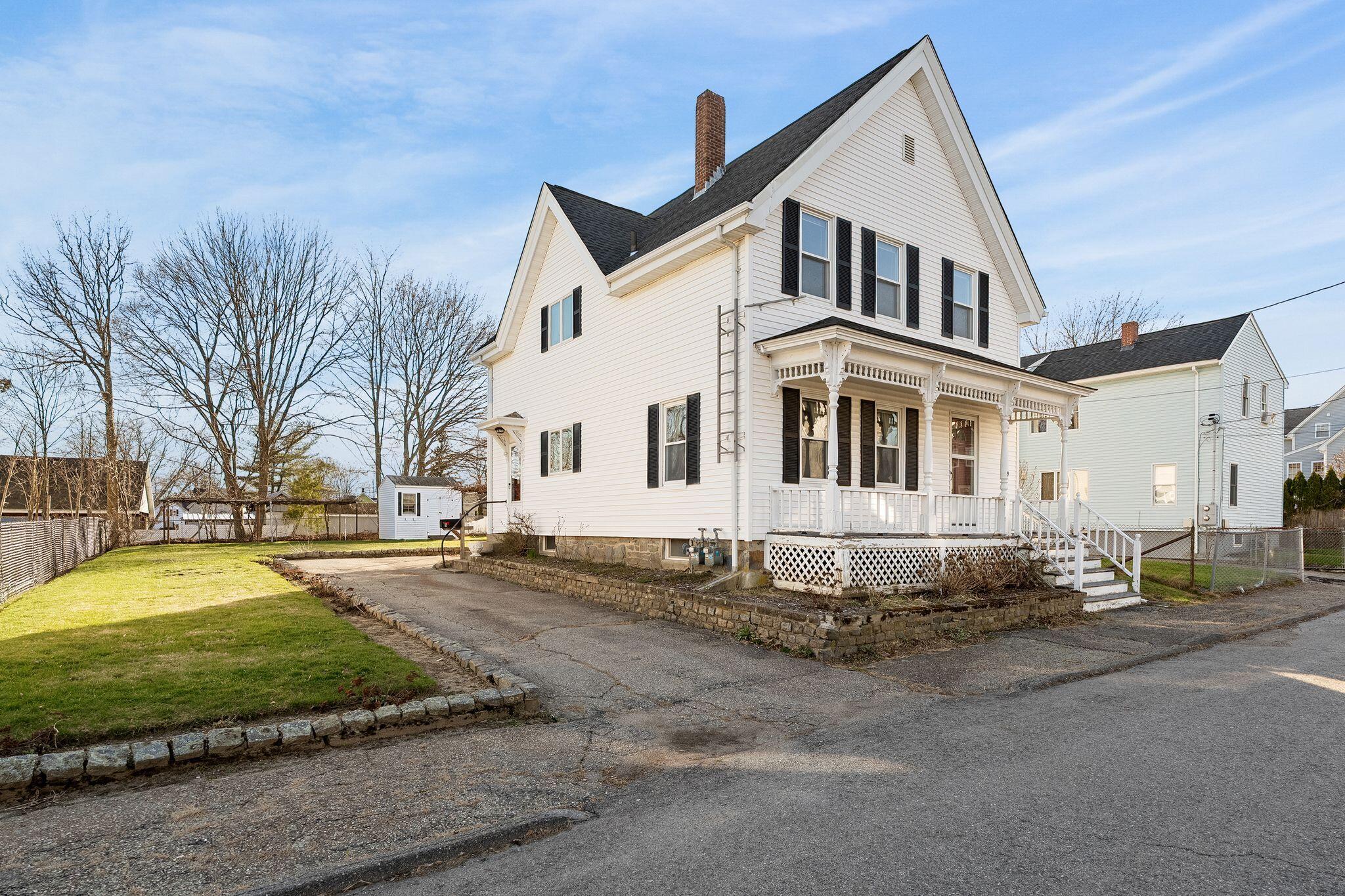 9 Blinns Court Taunton MA 02780