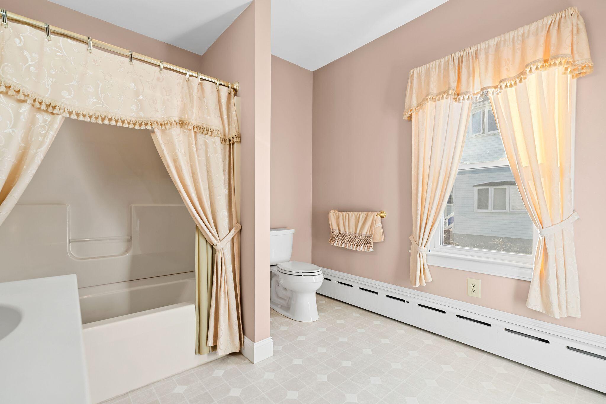 9 Blinns Court Taunton MA 02780
