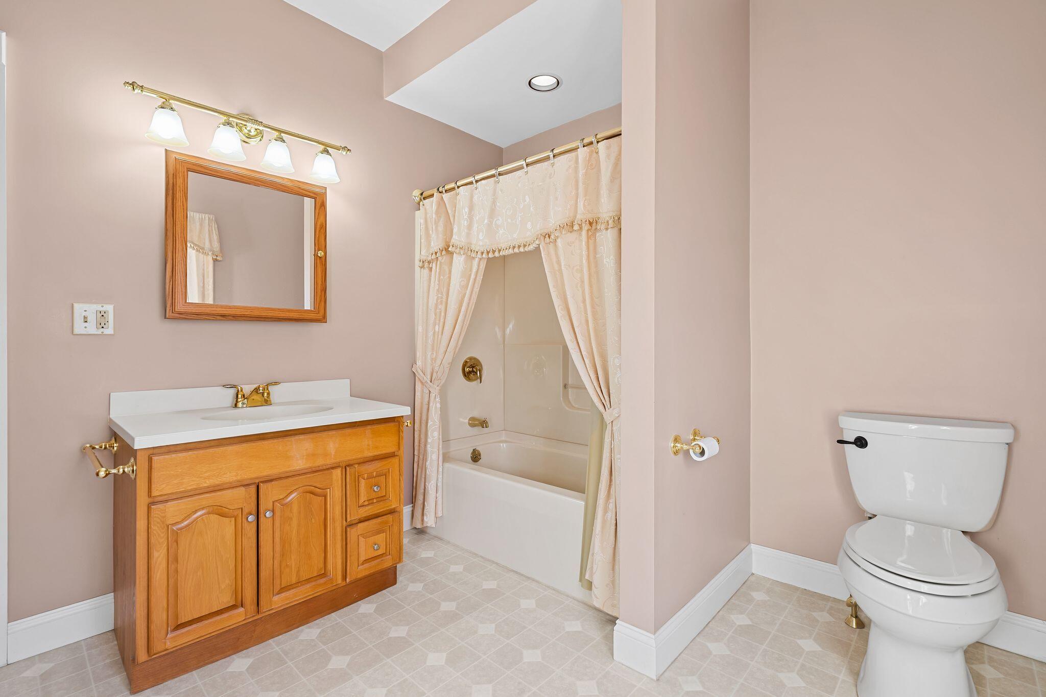 9 Blinns Court Taunton MA 02780