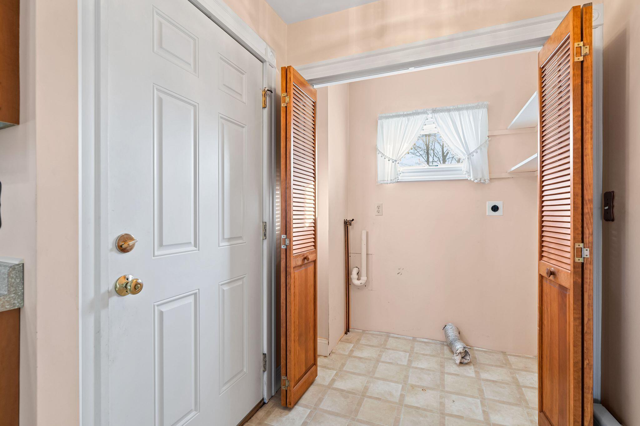 9 Blinns Court Taunton MA 02780