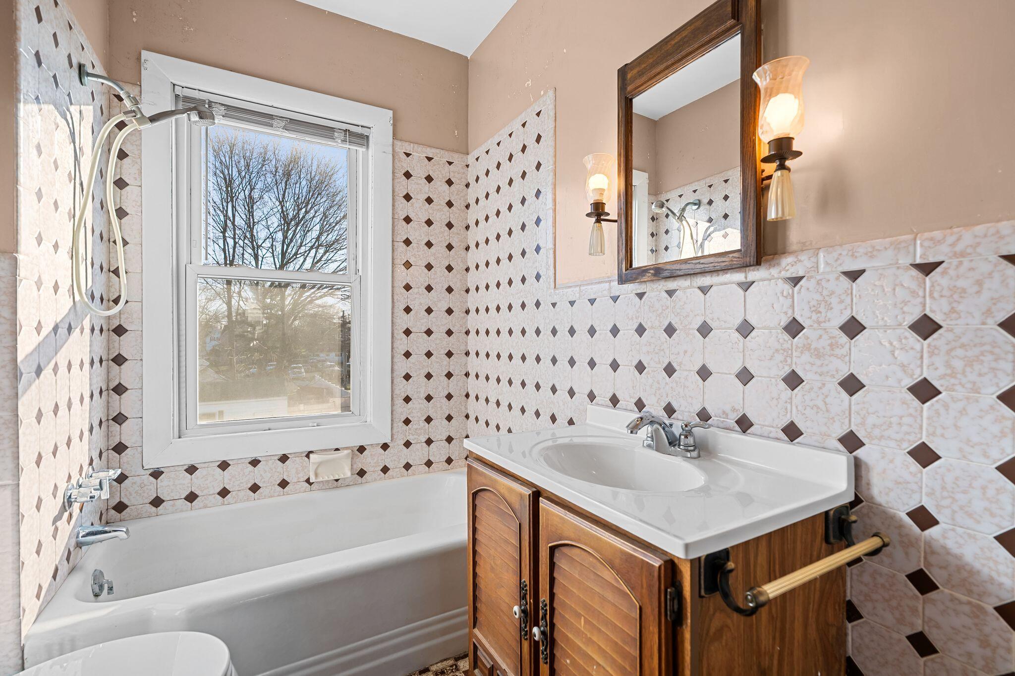 9 Blinns Court Taunton MA 02780