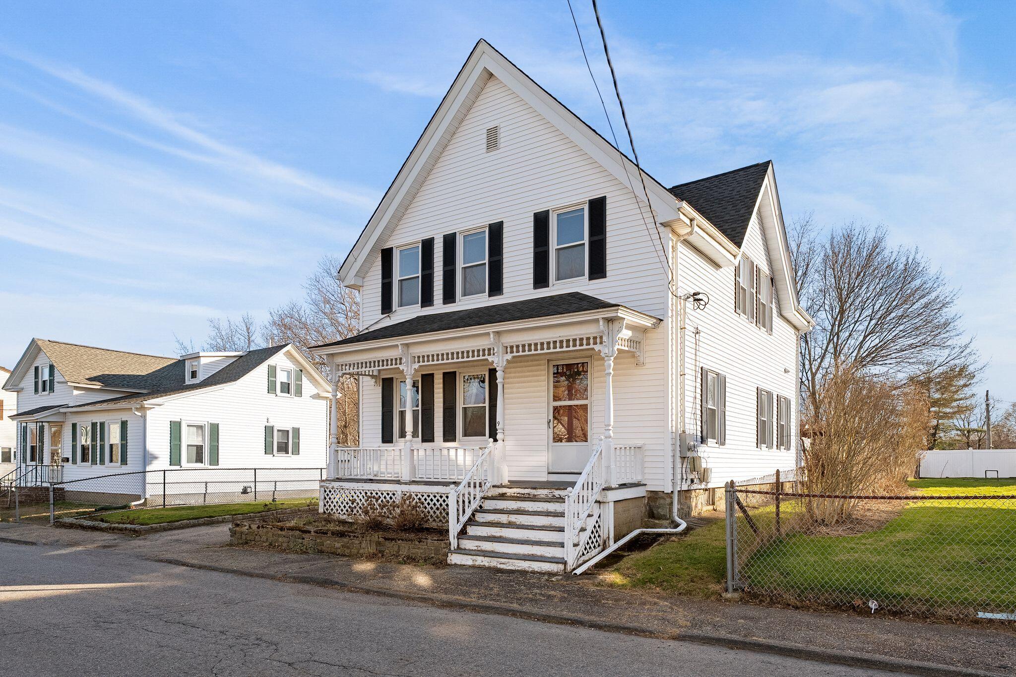 9 Blinns Court Taunton MA 02780