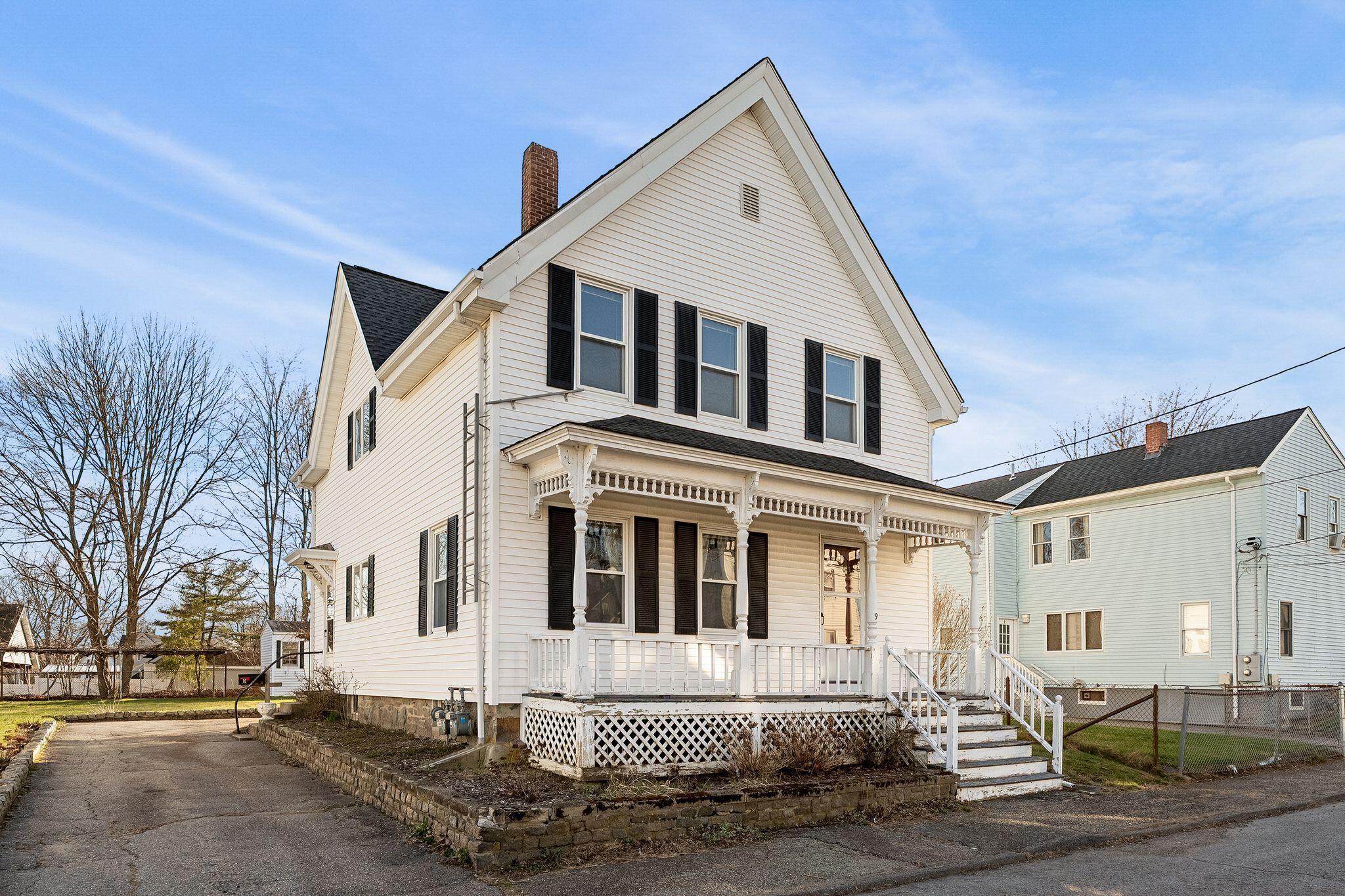 9 Blinns Court Taunton MA 02780