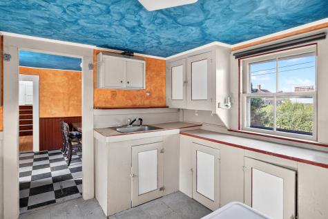 37 Pearl Street Provincetown MA 02657