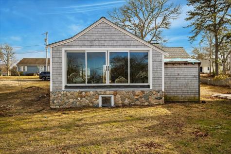 18 Cross Street Dennis MA 02639