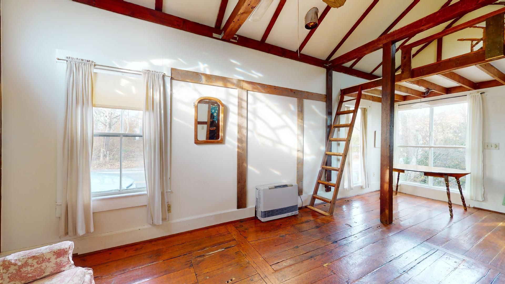 289 Bradford Street Provincetown MA 02657