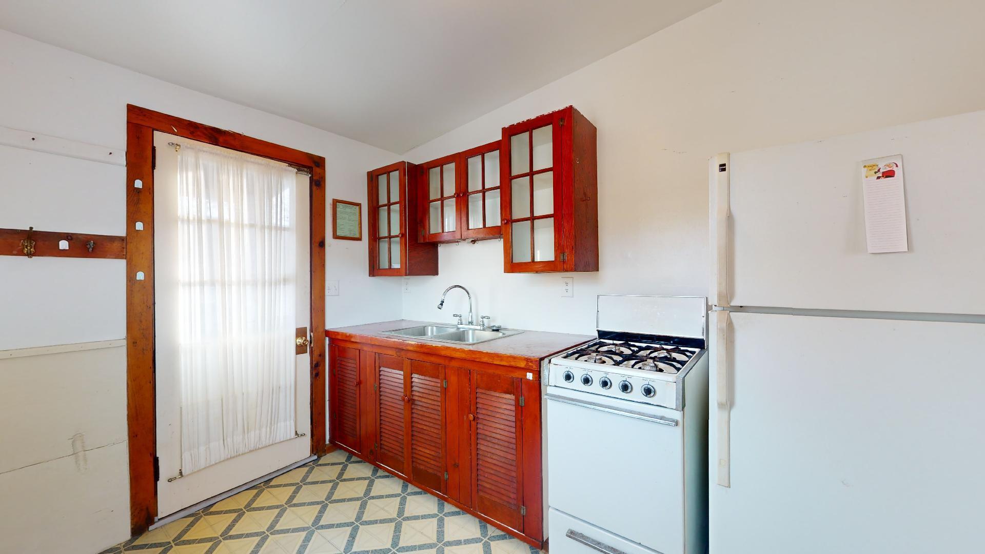 289 Bradford Street Provincetown MA 02657