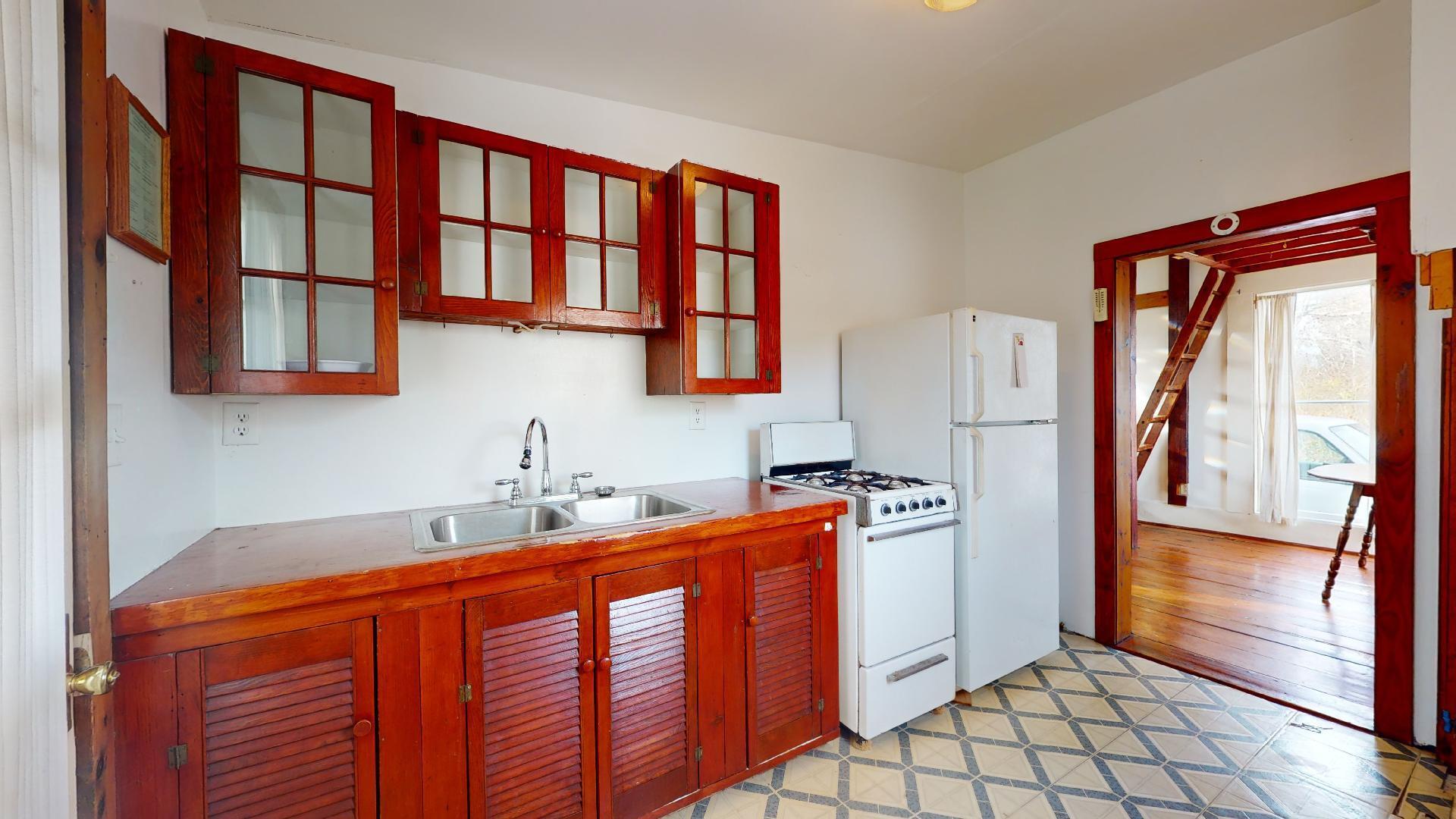 289 Bradford Street Provincetown MA 02657