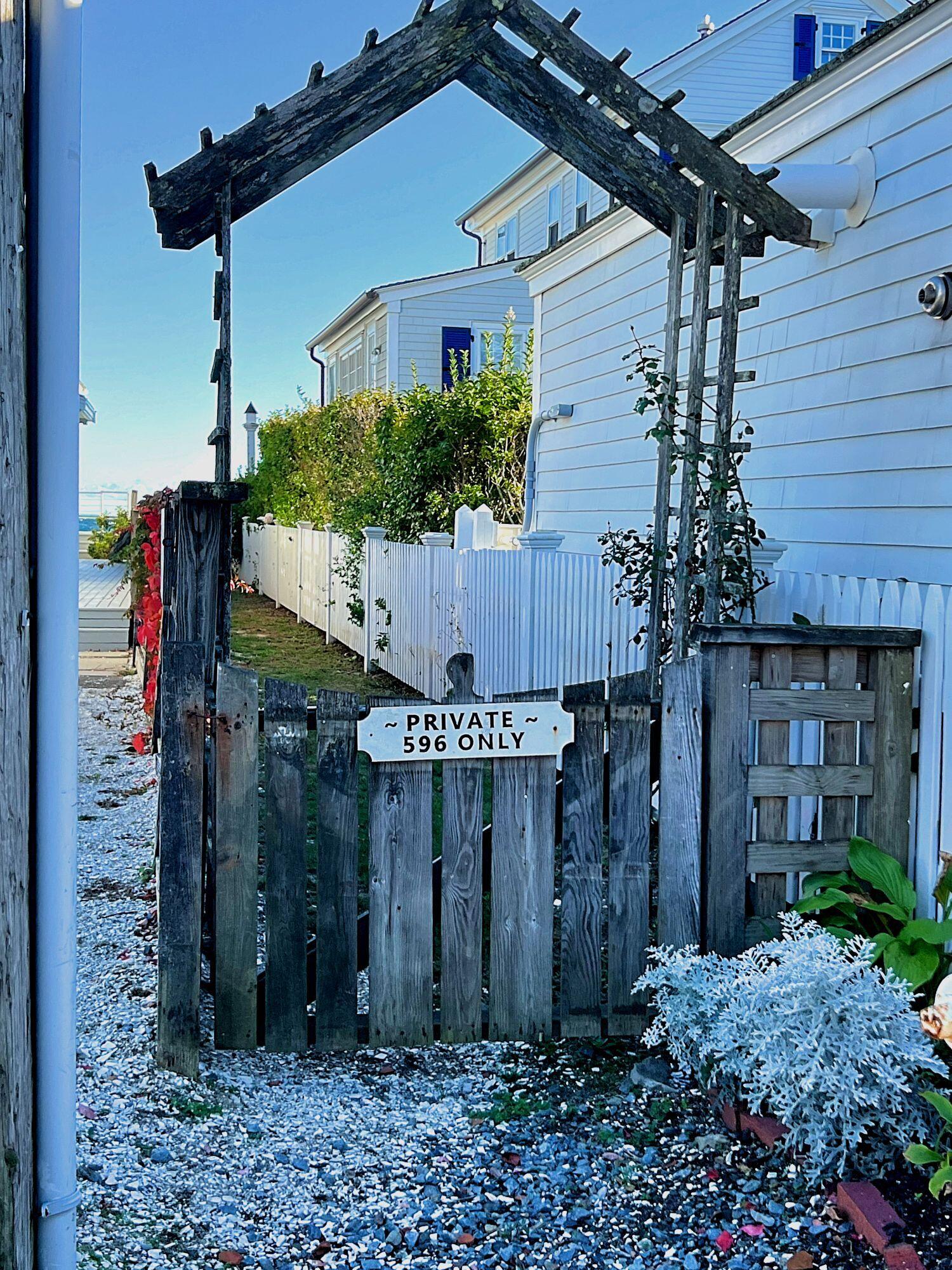 289 Bradford Street Provincetown MA 02657