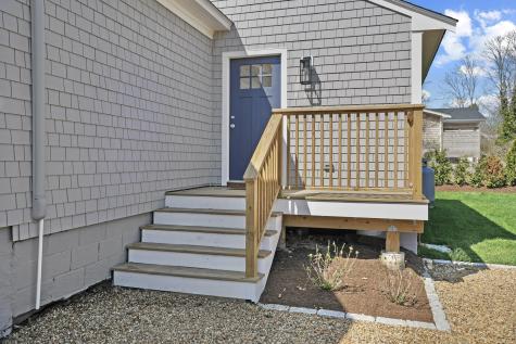 33 Vineyard Avenue Oak Bluffs MA 02557