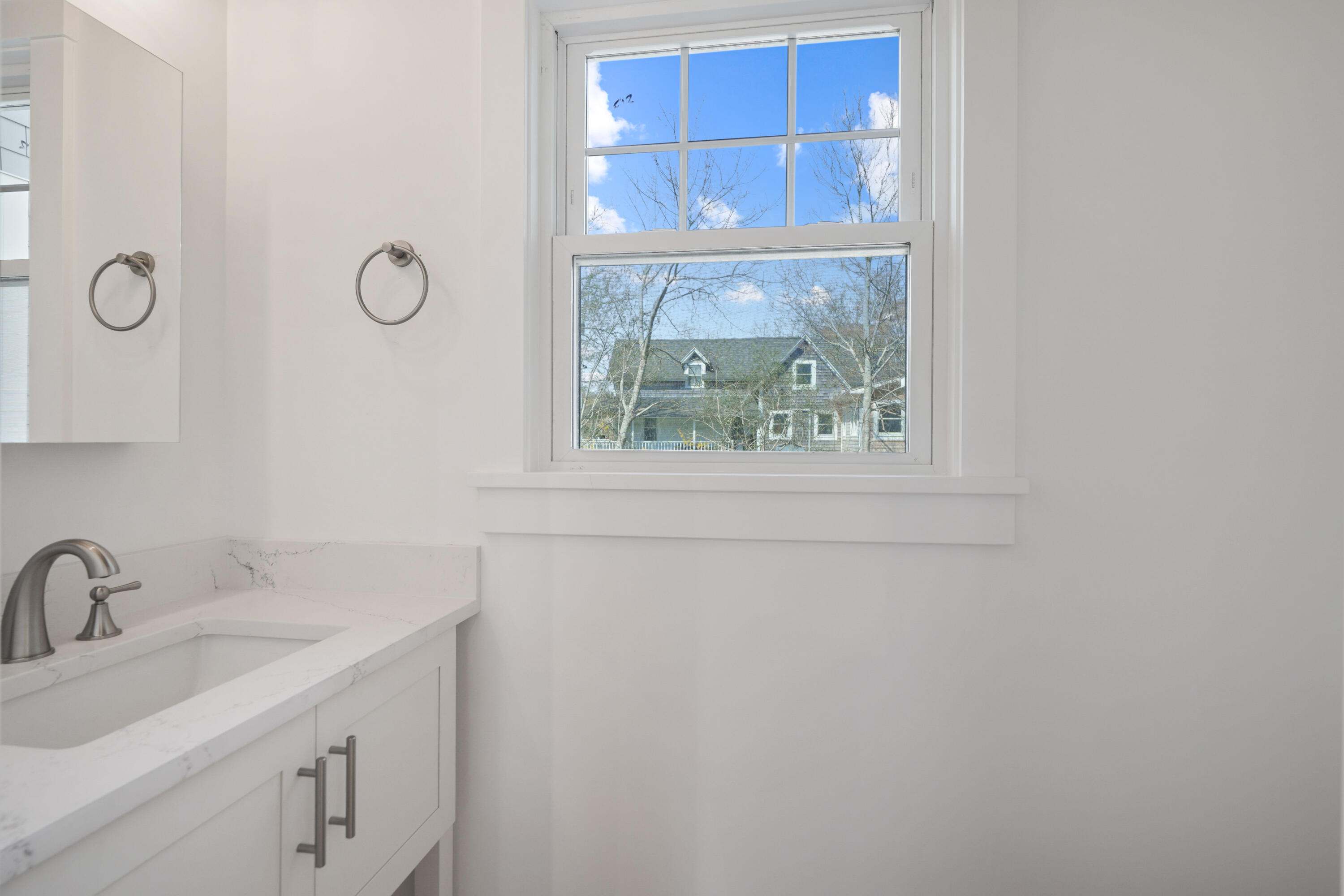 33 Vineyard Avenue Oak Bluffs MA 02557