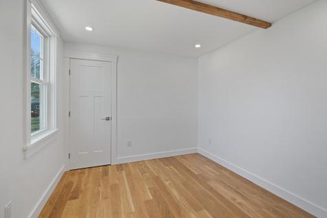 33 Vineyard Avenue Oak Bluffs MA 02557