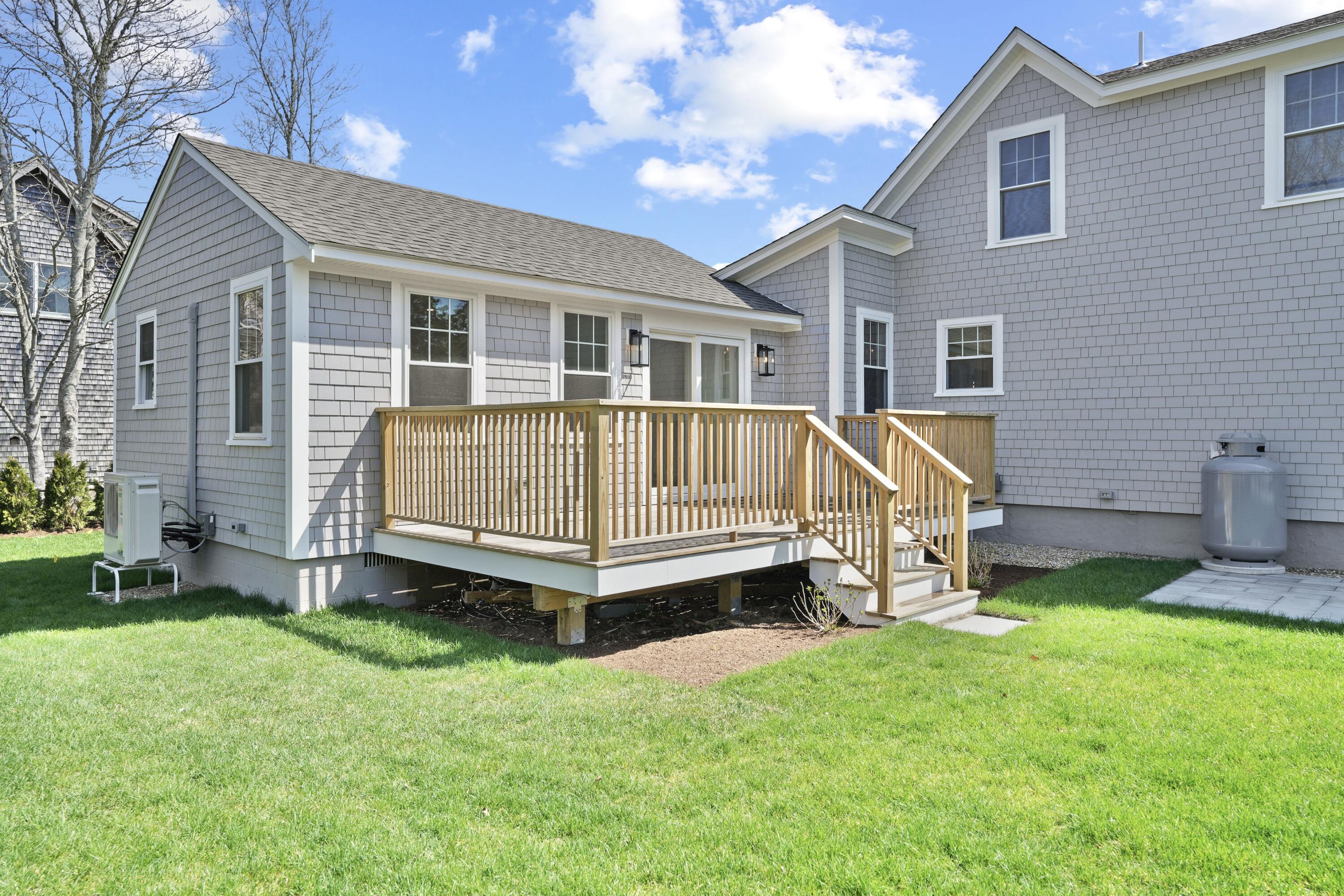 33 Vineyard Avenue Oak Bluffs MA 02557