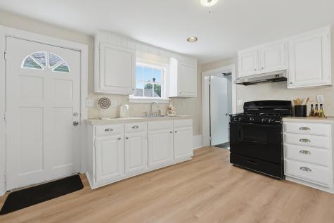 32 Church Street Sandwich MA 02563