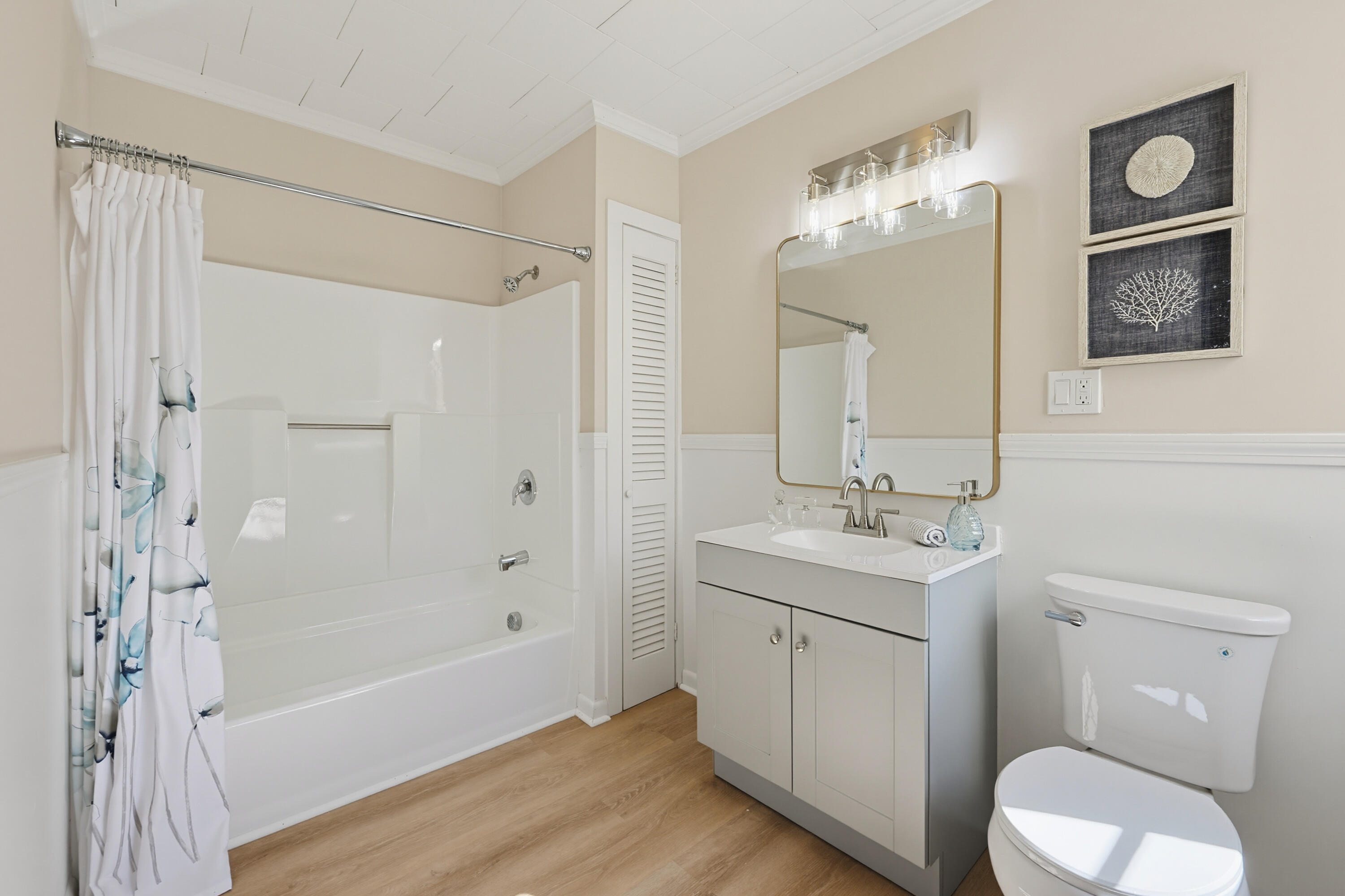 32 Church Street Sandwich MA 02563