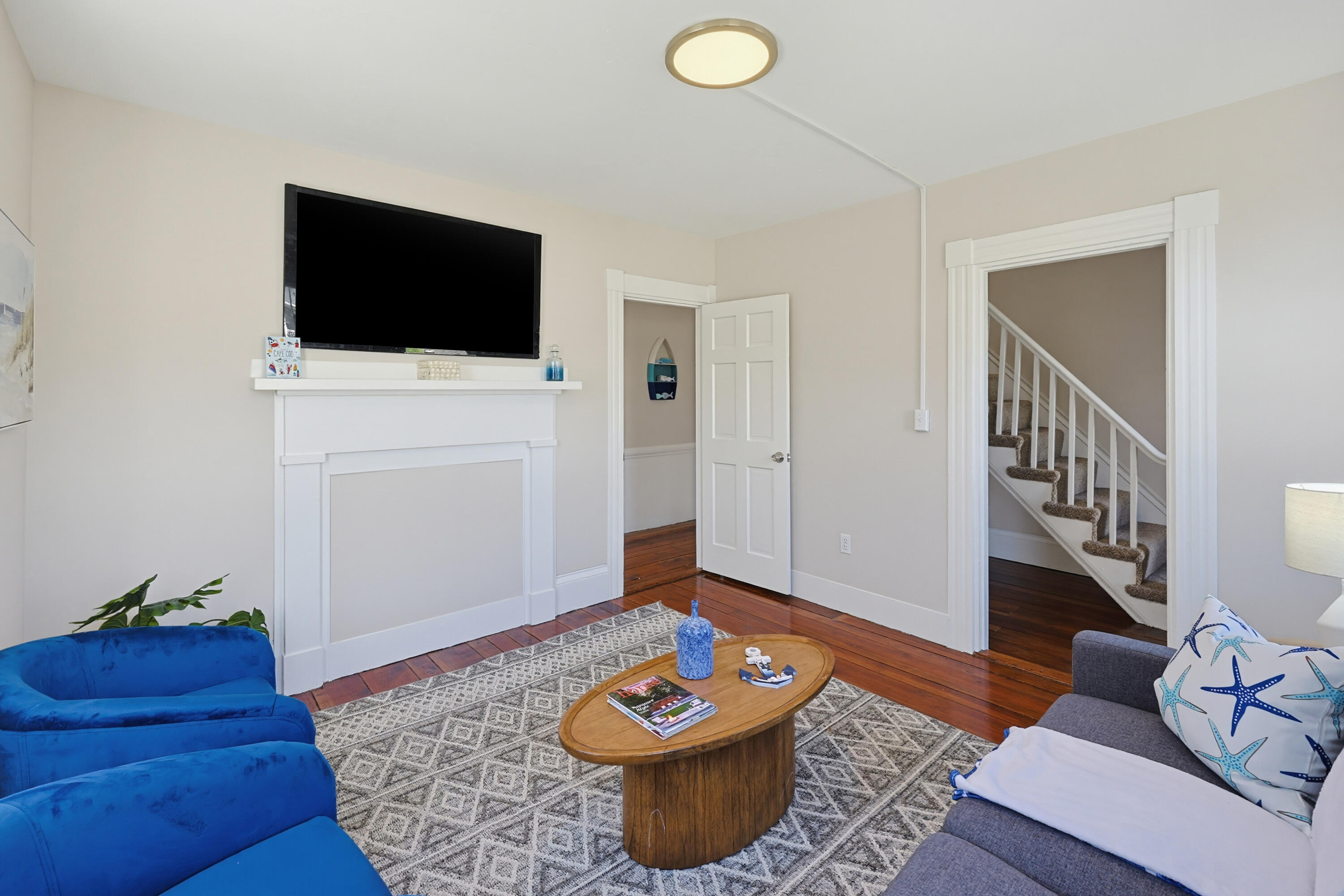32 Church Street Sandwich MA 02563