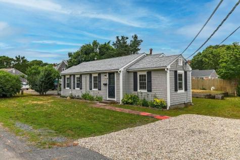 10 Manor Path Yarmouth MA 02673