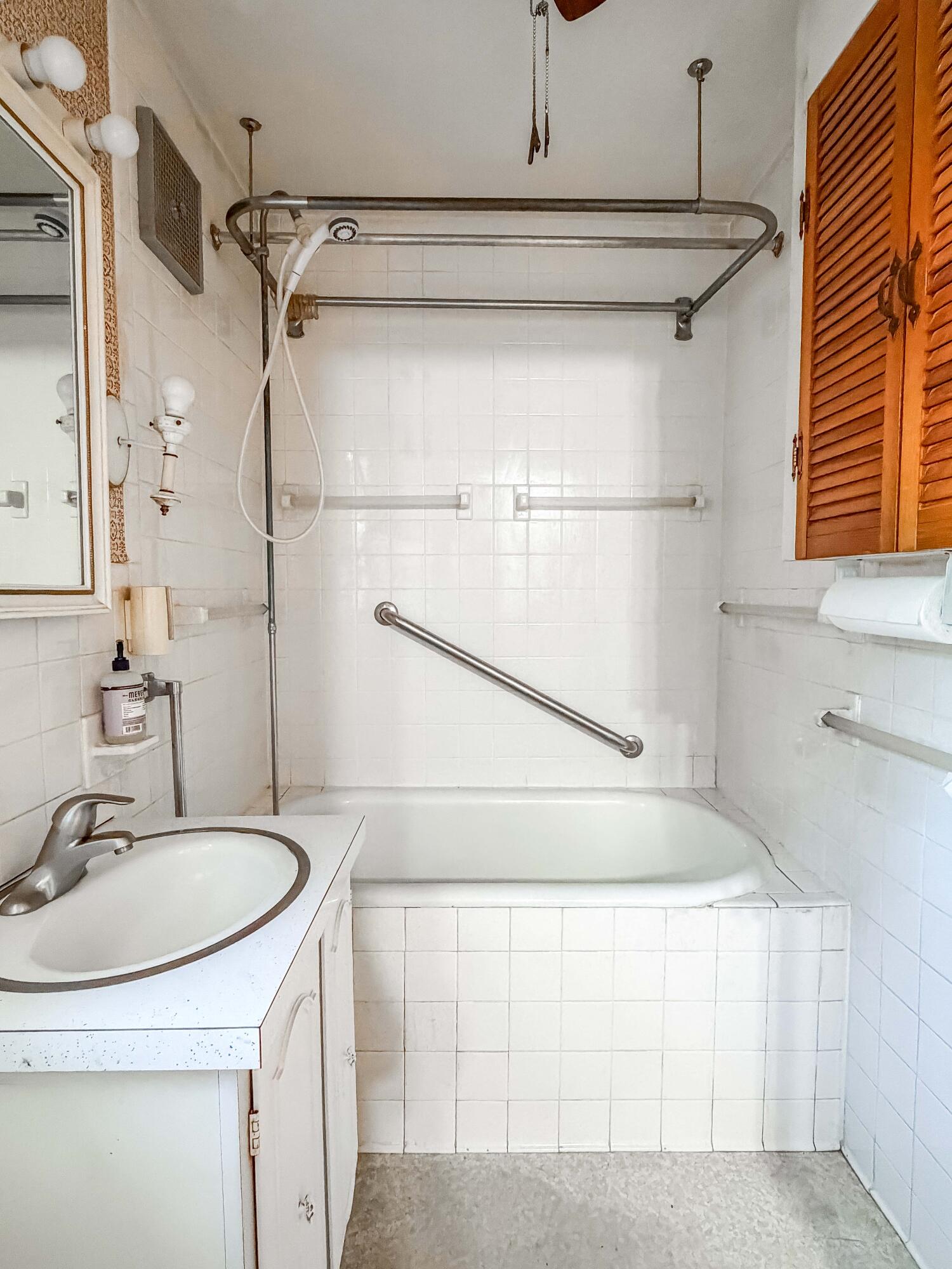 41 Edgartown Road Vineyard Haven MA 02568