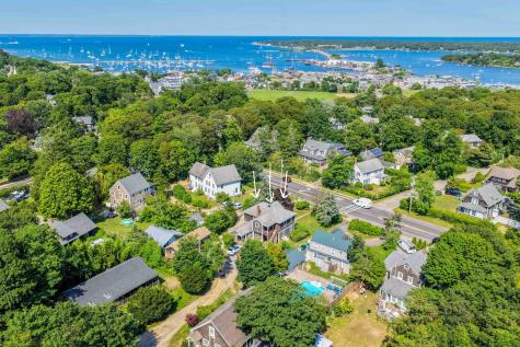 41 Edgartown Road MA 02568