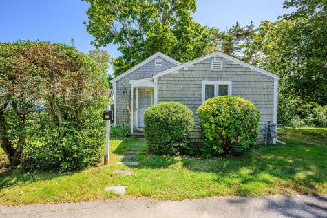53 School Street Hyannis MA 02601