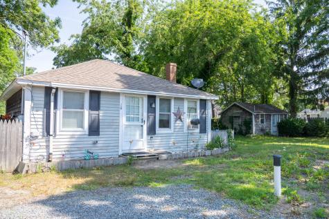 8 Bliscott Avenue South Yarmouth MA 02664