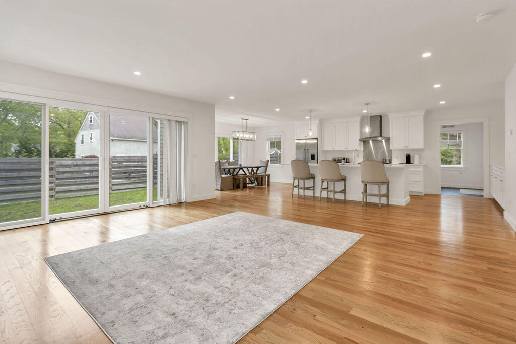 28 Grovedale Road Oak Bluffs MA 02557