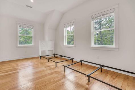 28 Grovedale Road Oak Bluffs MA 02557