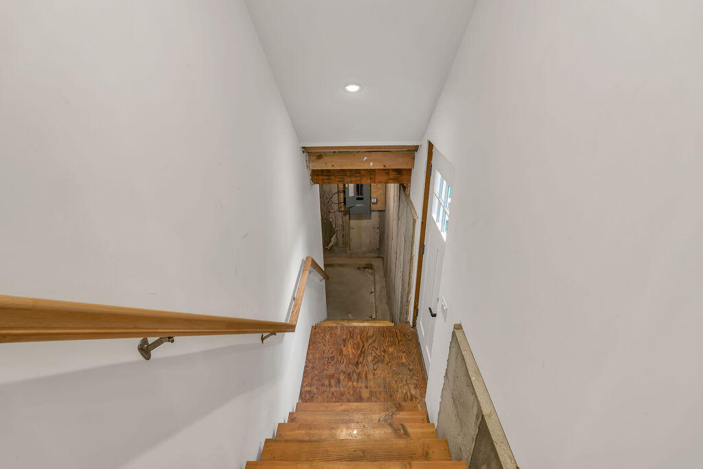 28 Grovedale Road Oak Bluffs MA 02557