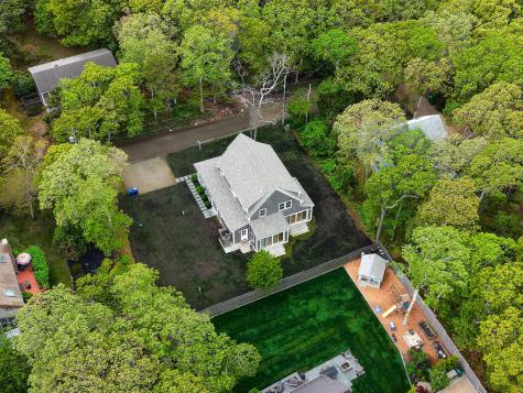 28 Grovedale Road Oak Bluffs MA 02557